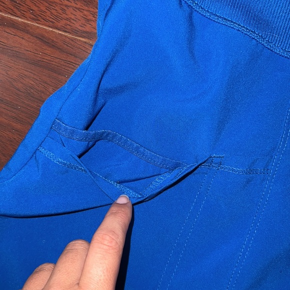 Cherokee Infinity Women’s Scrub Top - Picture 2 of 4